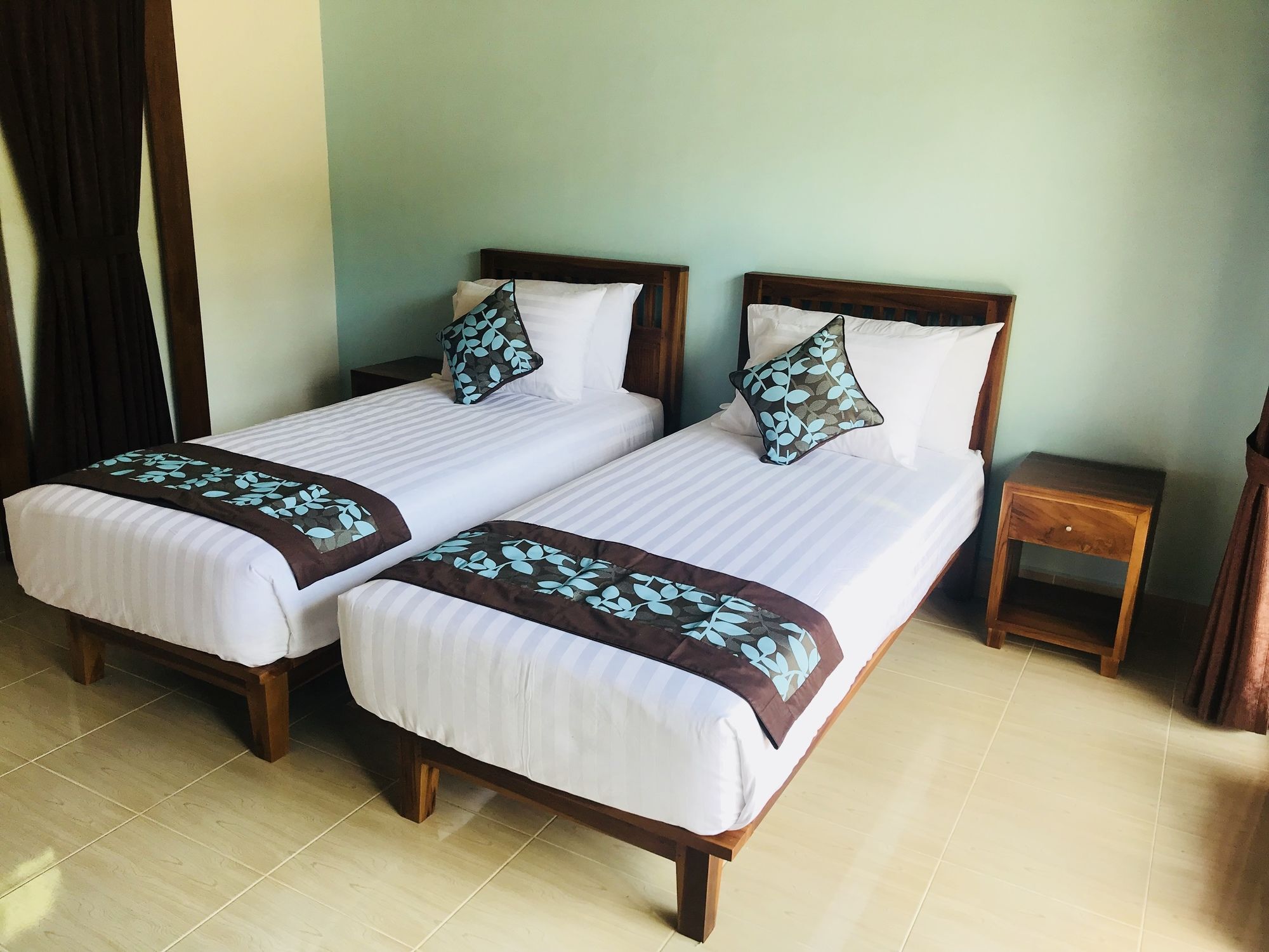 Cozy Cottages Lombok Senggigi Buitenkant foto